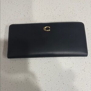 Coach Essential Slim Long Wallet